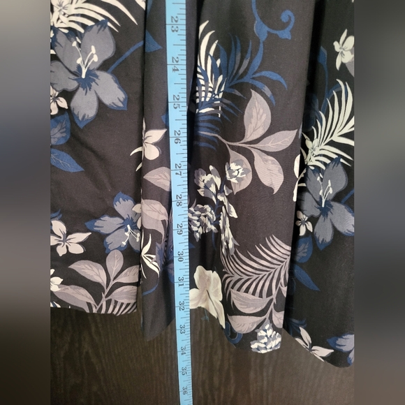 Banana Republic Blue and White A-Line Midi Skirt - Picture 5 of 16